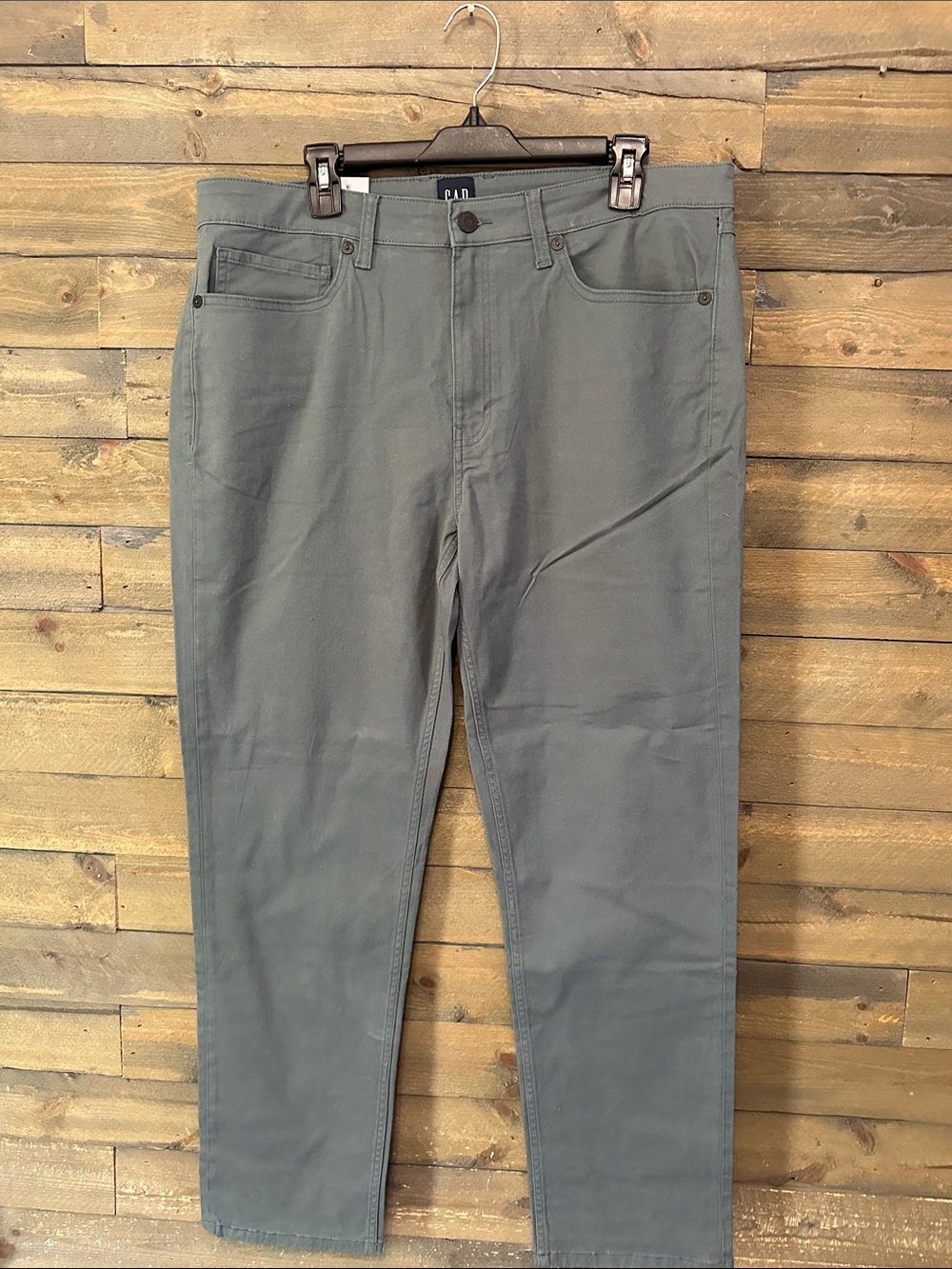 GAP Men's Slim Straight Jeans in Slate Gray